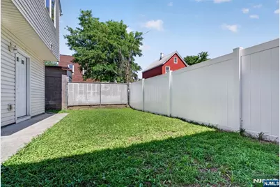 81 Home Place, Lodi, NJ 07644 - Photo 33