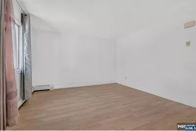81 Home Place, Lodi, NJ 07644 - Photo 17