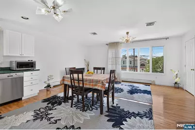81 Home Place, Lodi, NJ 07644 - Photo 13