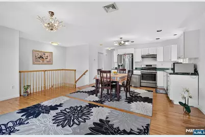 81 Home Place, Lodi, NJ 07644 - Photo 11