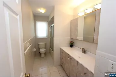 130 Orchard Street, Elmwood Park, NJ 07407 - Photo 7