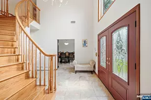27 Sparrowbush Rd, Mahwah, NJ 07430 - Photo 3