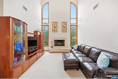 27 Sparrowbush Road, Mahwah, NJ 07430 - Photo 9