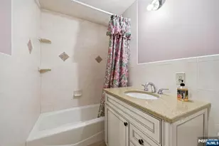 27 Sparrowbush Rd, Mahwah, NJ 07430 - Photo 25