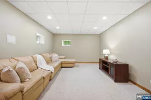27 Sparrowbush Rd, Mahwah, NJ 07430 - Photo 23