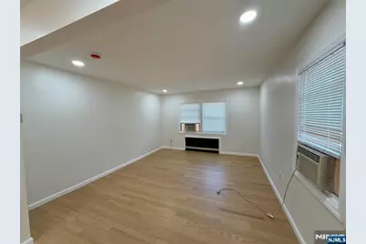 103-107 Mt Vernon Place 2 #2, Newark, NJ 07106 - Photo 3