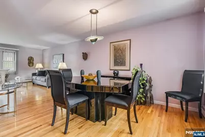 20 Moos Lane, Bergenfield, NJ 07621 - Photo 7