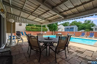 20 Moos Lane, Bergenfield, NJ 07621 - Photo 23