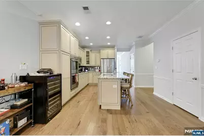 28 Masterson Court, Waldwick, NJ 07463 - Photo 9