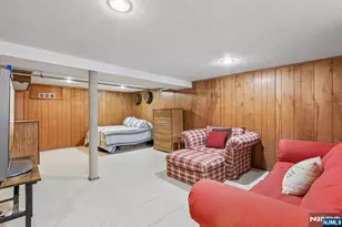 11 Taggart Way, Saddle Brook Township, NJ 07663 - Photo 33