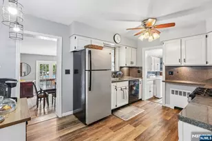 11 Taggart Way, Saddle Brook Township, NJ 07663 - Photo 5