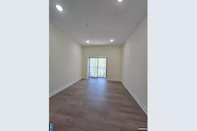 512 Kearny Avenue 303 #303, Kearny, NJ 07032 - Photo 9