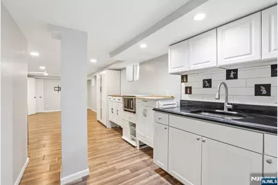 263 Morningside Avenue, Cliffside Park, NJ 07010 - Photo 17