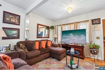 263 Morningside Avenue, Cliffside Park, NJ 07010 - Photo 5