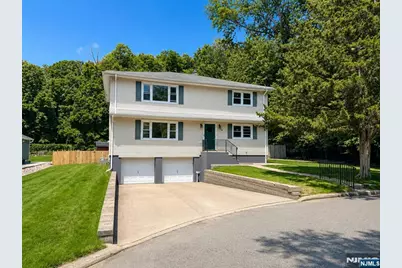 28 Carr Street 2 #2, Pompton Lakes, NJ 07442 - Photo 1