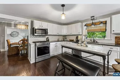160 Packard Avenue, Wyckoff Township, NJ 07481 - Photo 11