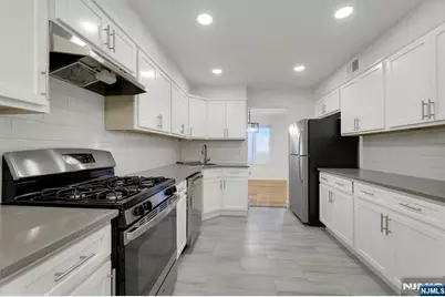35 Reagan Way 635B #635B, Washington Township, NJ 07676 - Photo 11