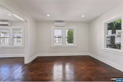 275 Farrant Terrace, Teaneck Township, NJ 07666 - Photo 11