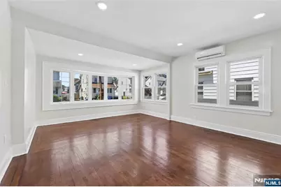 275 Farrant Terrace, Teaneck Township, NJ 07666 - Photo 17