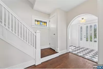275 Farrant Terrace, Teaneck Township, NJ 07666 - Photo 5