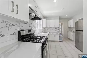 275 Farrant Terrace, Teaneck Township, NJ 07666 - Photo 9