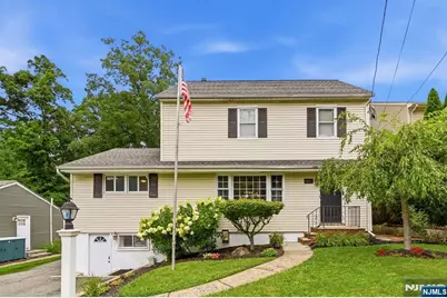 93 Yawpo Avenue, Oakland, NJ 07436 - Photo 1