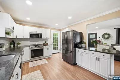 93 Yawpo Avenue, Oakland, NJ 07436 - Photo 11