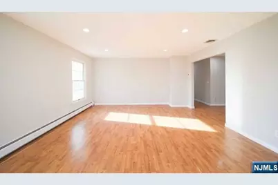 830 Elizabeth Street 2 #2, Ridgefield, NJ 07657 - Photo 3