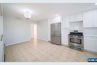 830 Elizabeth Street 2 #2, Ridgefield, NJ 07657 - Photo 9