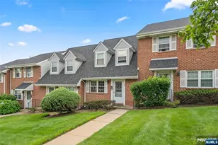 122 Parkview Dr 7, Teaneck Township, NJ 07666 - Photo 1