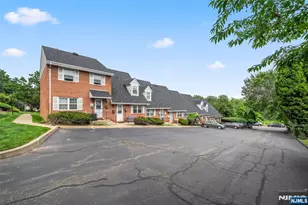 122 Parkview Dr 7, Teaneck Township, NJ 07666 - Photo 15
