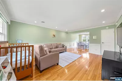 122 Parkview Drive 7 #7, Teaneck Township, NJ 07666 - Photo 3