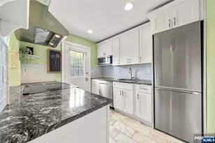 122 Parkview Dr 7, Teaneck Township, NJ 07666 - Photo 7