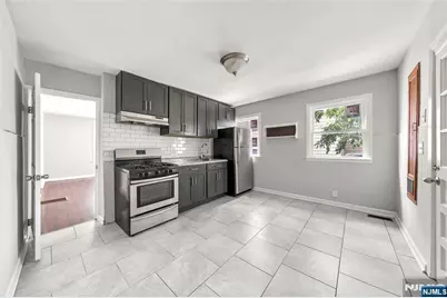 126 Essex Street 1 #1, Hackensack, NJ 07601 - Photo 5