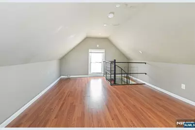 252-258 Degraw Avenue, Teaneck Township, NJ 07666 - Photo 9