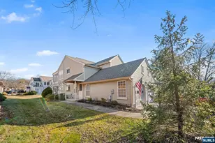 11 Rothwell Dr 11D, Jamesburg, NJ 08831 - Photo 3