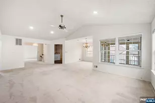 11 Rothwell Dr 11D, Jamesburg, NJ 08831 - Photo 13