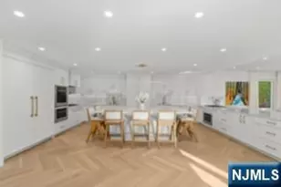 306 Hutchinson Rd, Englewood, NJ 07631 - Photo 9