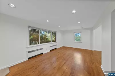 160 Magnolia Avenue, Cresskill, NJ 07626 - Photo 11