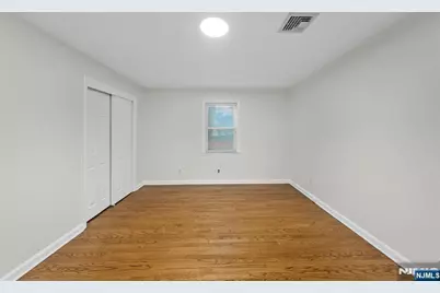 160 Magnolia Avenue, Cresskill, NJ 07626 - Photo 25