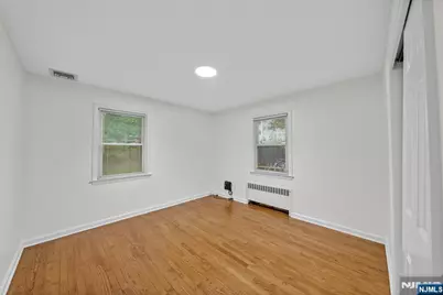 160 Magnolia Avenue, Cresskill, NJ 07626 - Photo 19