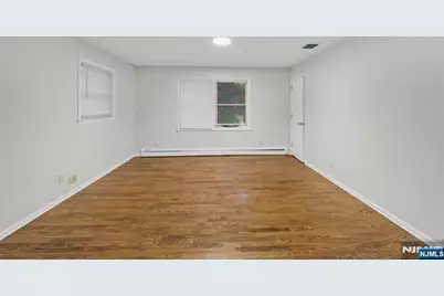 160 Magnolia Avenue, Cresskill, NJ 07626 - Photo 15