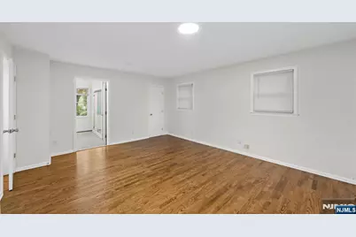 160 Magnolia Avenue, Cresskill, NJ 07626 - Photo 17
