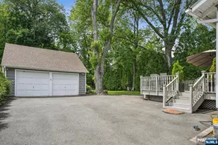 211 Pinelynn Rd, Glen Rock, NJ 07452 - Photo 19