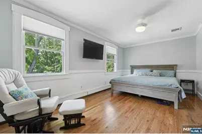 211 Pinelynn Road, Glen Rock, NJ 07452 - Photo 9