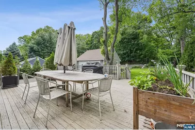 211 Pinelynn Road, Glen Rock, NJ 07452 - Photo 17