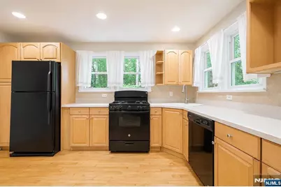 90 Highland Street, Park Ridge, NJ 07656 - Photo 11