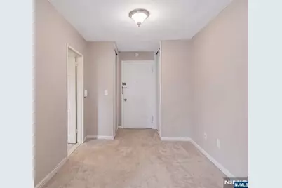 420 Park Place 5C #5C, Fort Lee, NJ 07024 - Photo 5