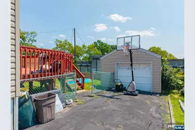 110 Patricia Place, Clifton, NJ 07012 - Photo 25