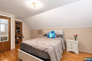 110 Patricia Pl, Clifton, NJ 07012 - Photo 11